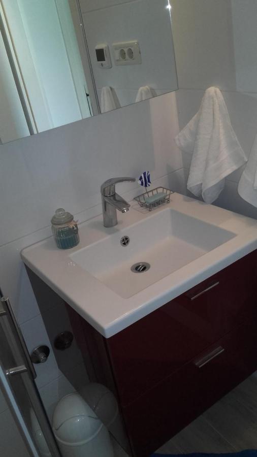 Holiday Home Pavarotti Supetar Luaran gambar