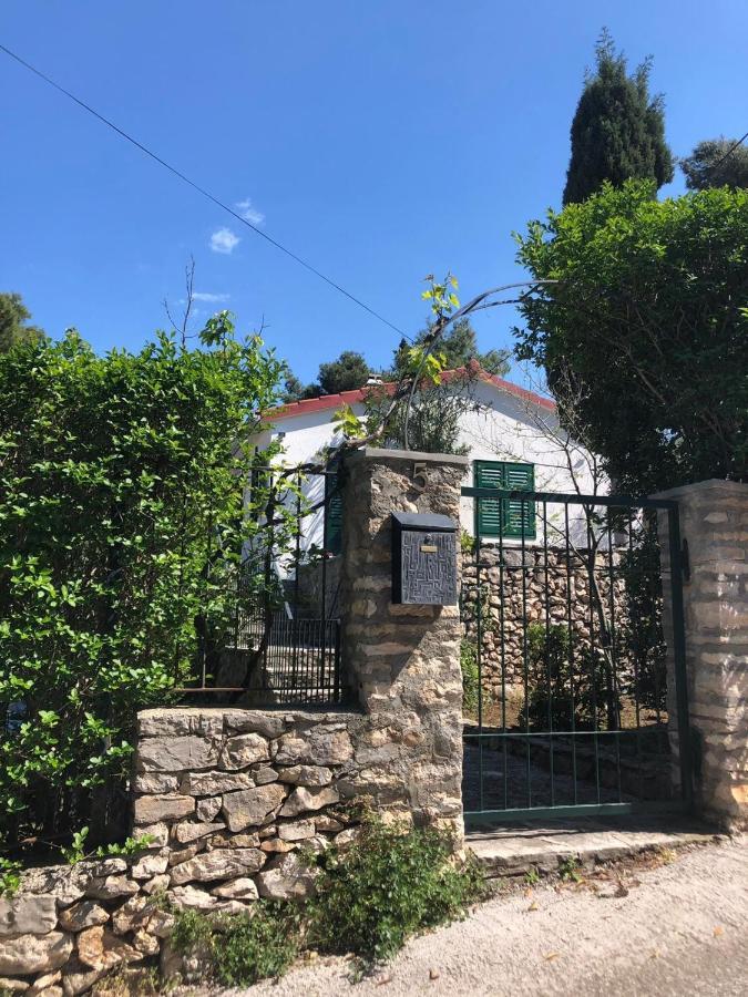 Holiday Home Pavarotti Supetar Luaran gambar