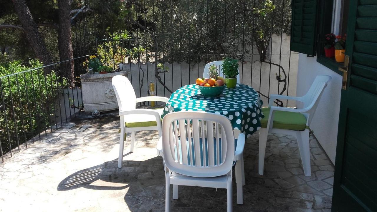 Holiday Home Pavarotti Supetar Luaran gambar